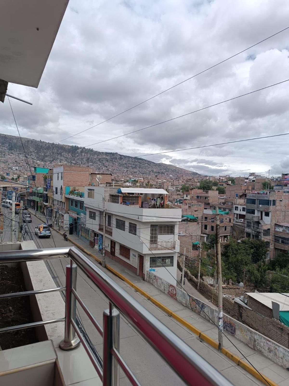Hostal Yuraq Wasi 596 Ayacucho Exteriör bild