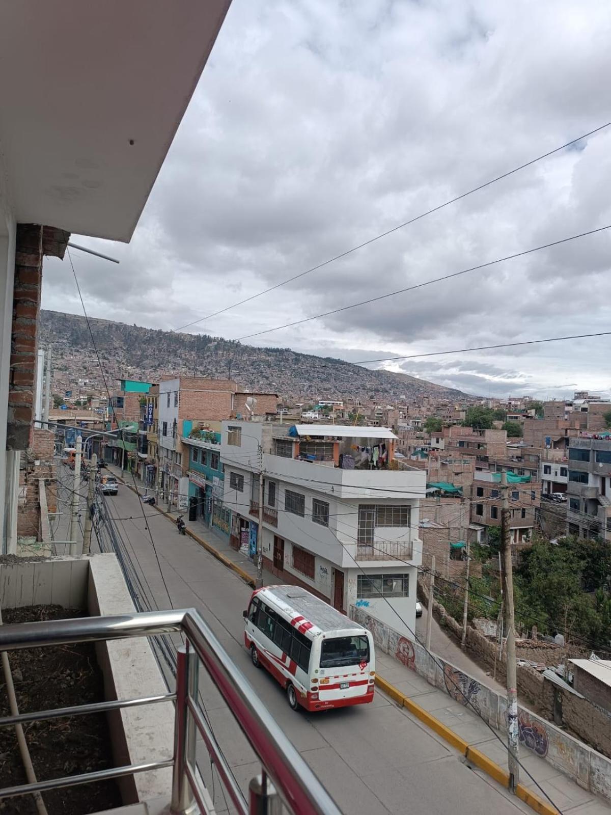 Hostal Yuraq Wasi 596 Ayacucho Exteriör bild