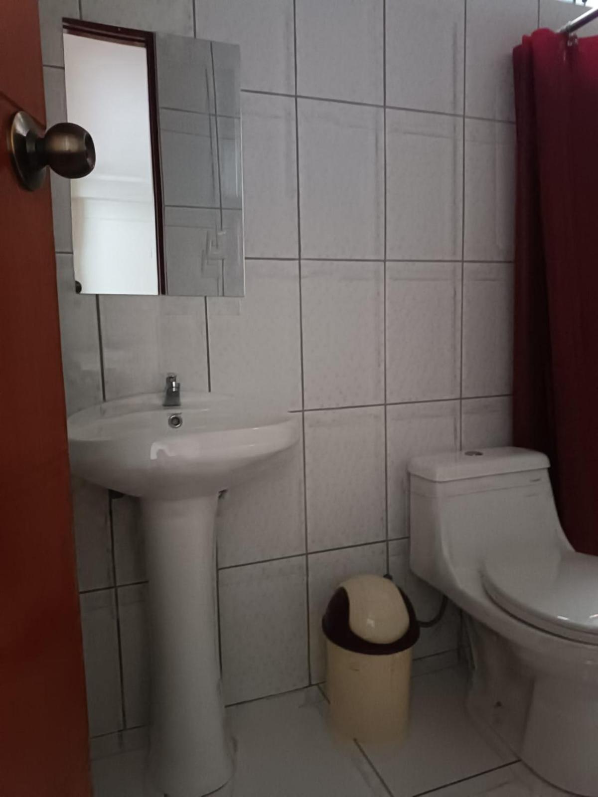 Hostal Yuraq Wasi 596 Ayacucho Exteriör bild
